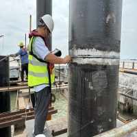 上海某码头钢管桩焊缝检测